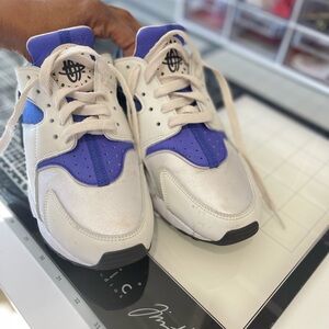 Nike White and Blue Athletic Shoes